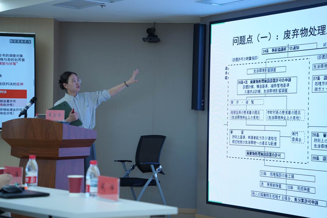 屏幕上的男人和女人 AI 生成的内容可能不正确。